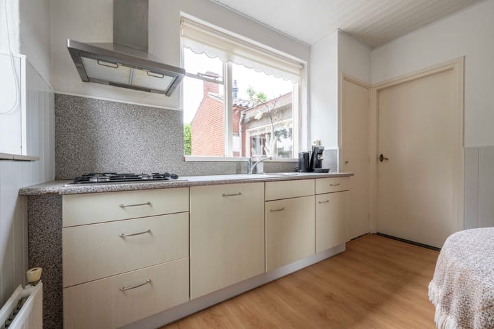 Foto 12 van Bovenstraat 76