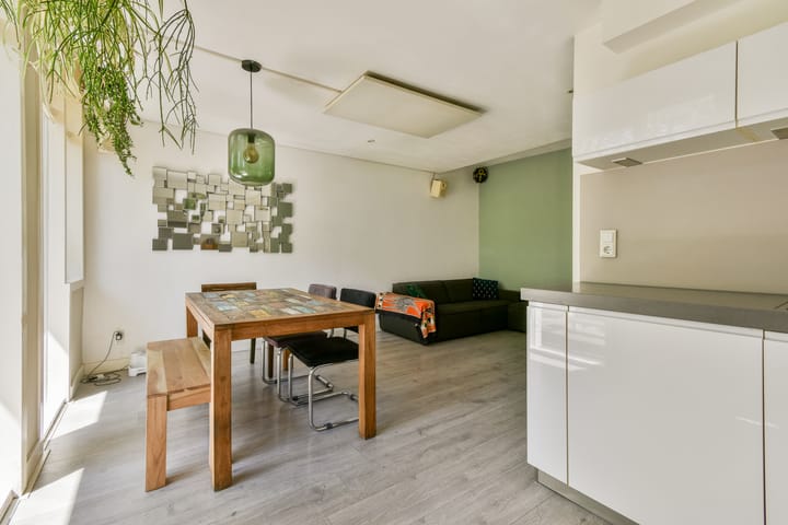 Photo 7 of Van Bossestraat 68-H