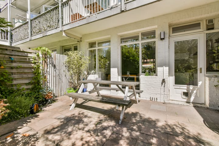 Photo 9 of Van Bossestraat 68-H