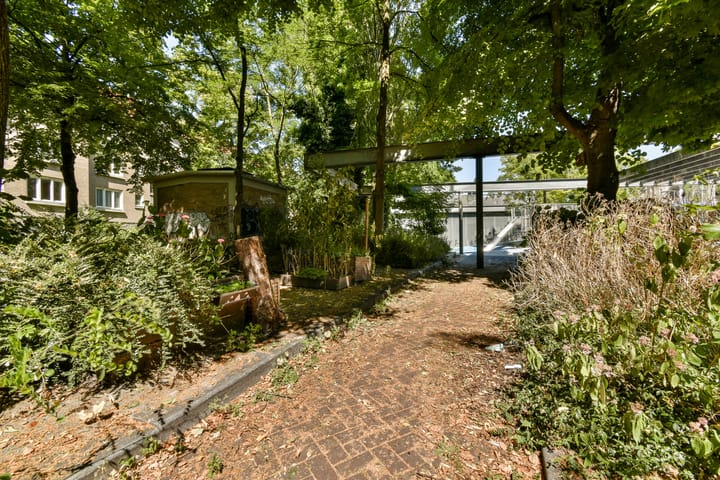 Photo 15 of Van Bossestraat 68-H