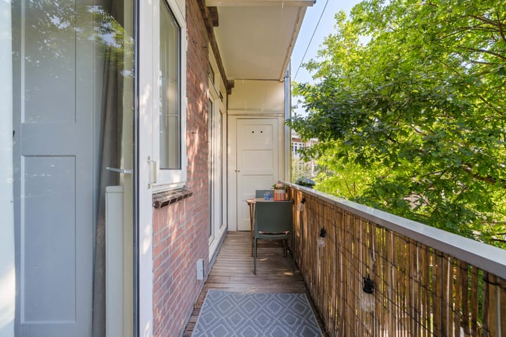 Foto 28 van Van Gentstraat 14-2