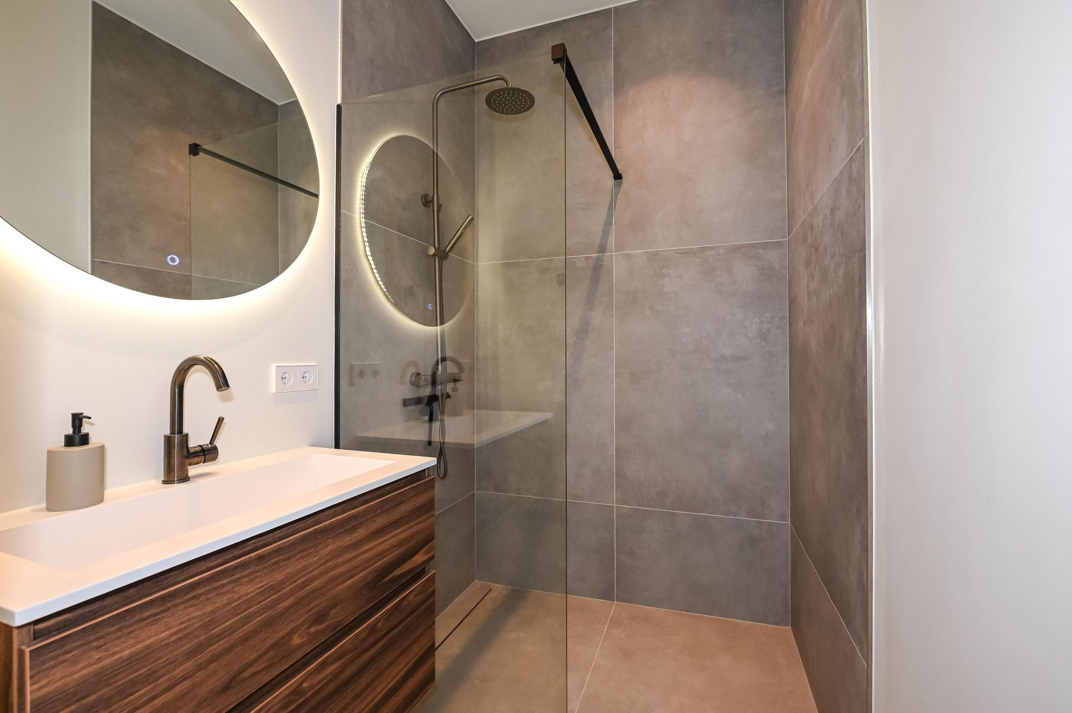 Photo 27 of Hollanderstraat 57