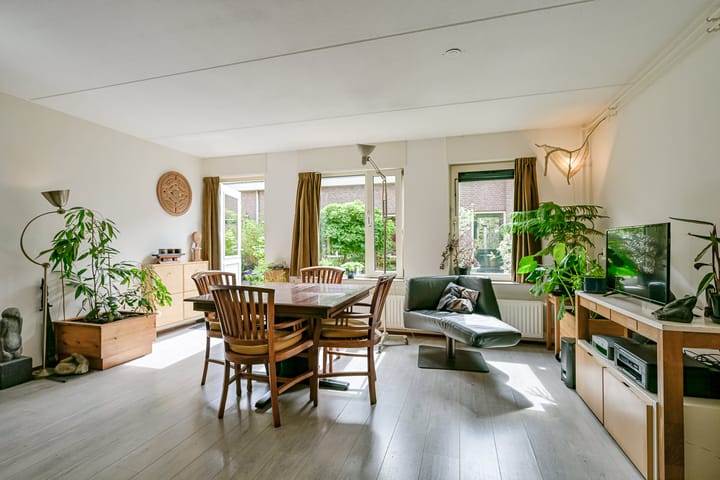 Foto 11 van Lindegracht 26