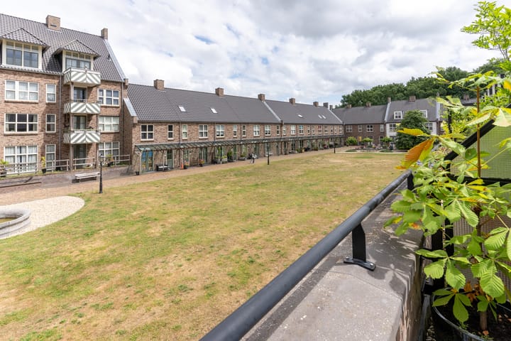 Foto 28 van Groot Horloo 50