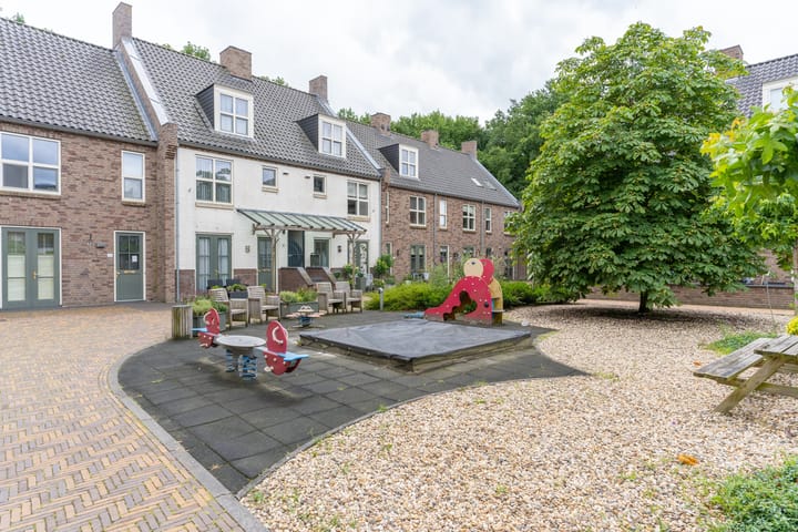 Foto 29 van Groot Horloo 50