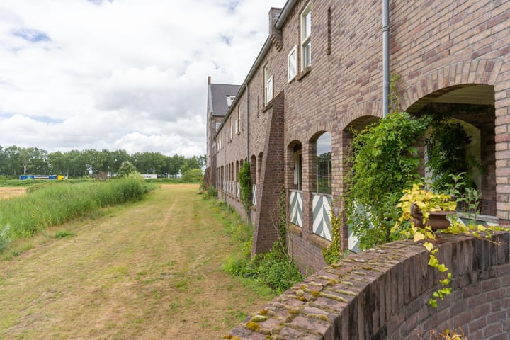 Foto 32 van Groot Horloo 50