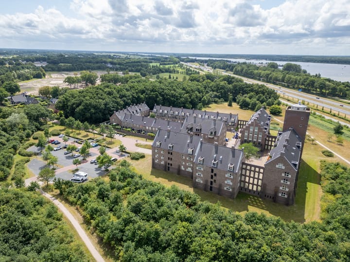 Foto 34 van Groot Horloo 50