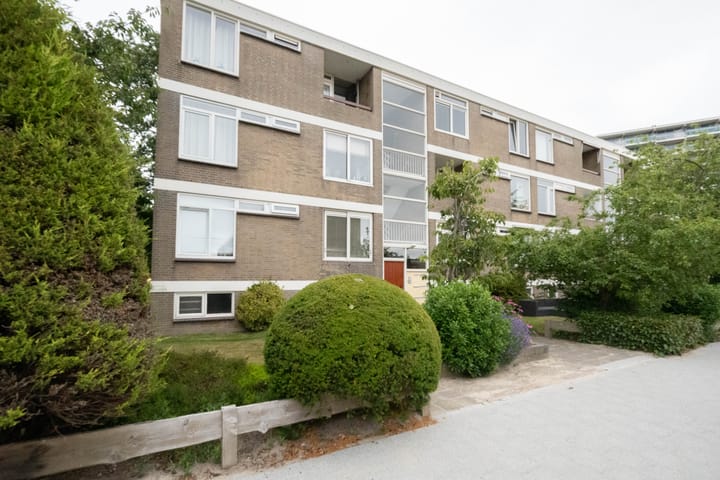 Photo 21 of President J.V. Wierdsmastraat 12