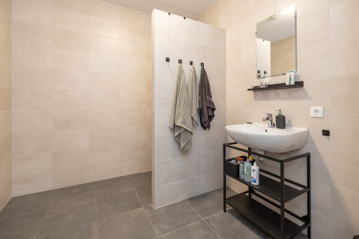 Foto 22 van C. Lofstraat 47