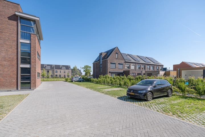 Foto 38 van C. Lofstraat 47