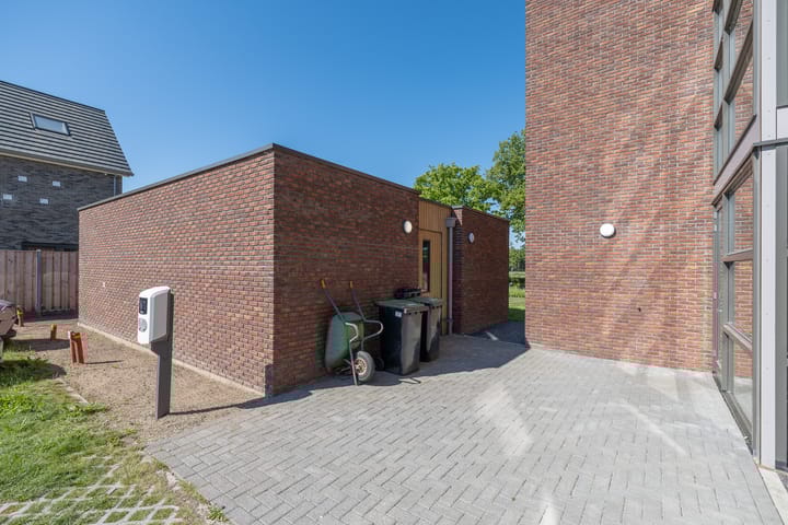 Foto 39 van C. Lofstraat 47