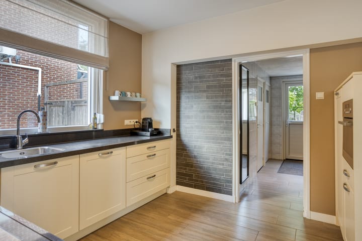 Foto 13 van Meterikseweg 104