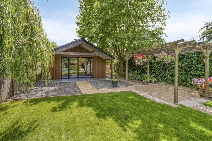 Foto 29 van Meterikseweg 104