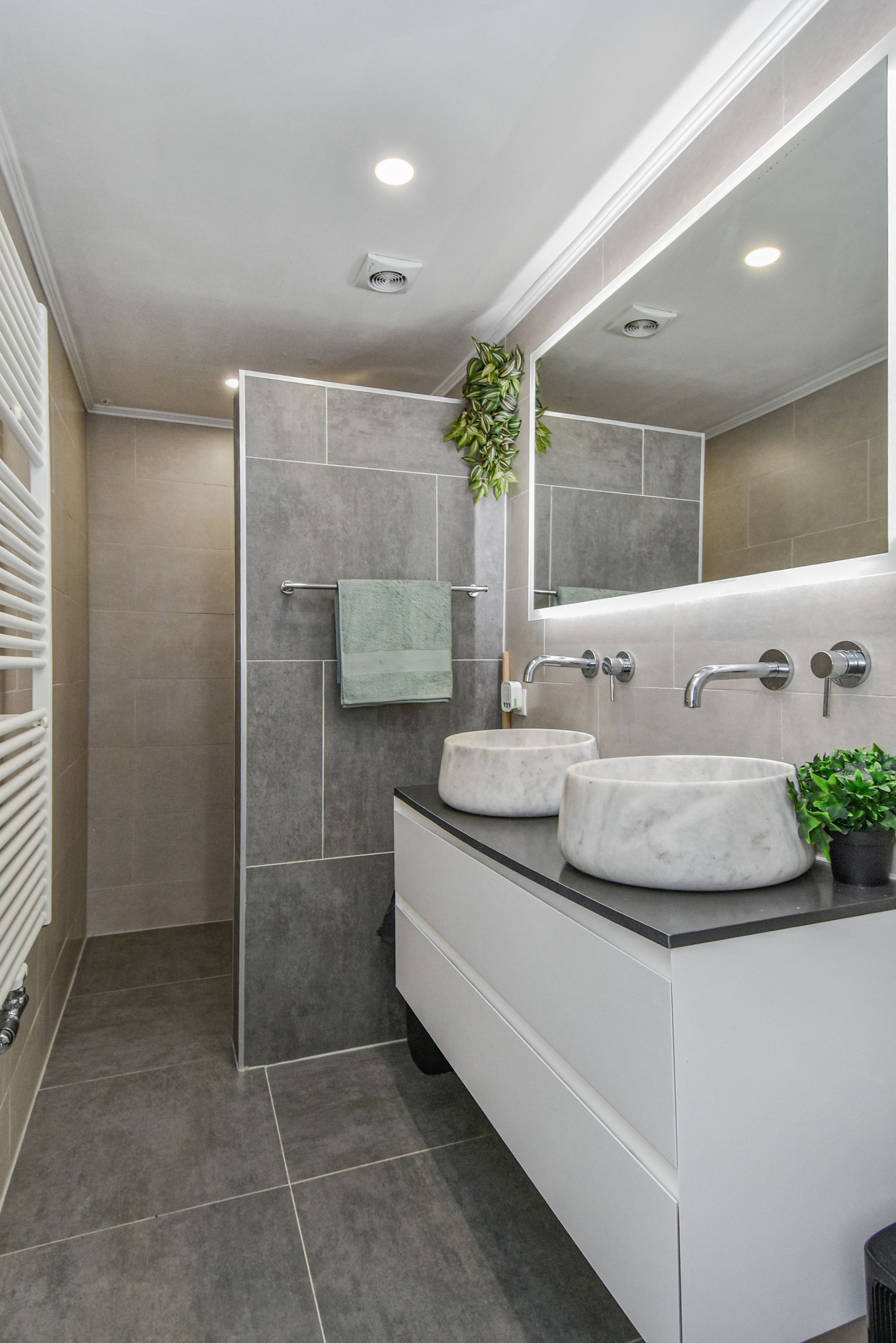 Photo 3 of Bunschotensestraat 95