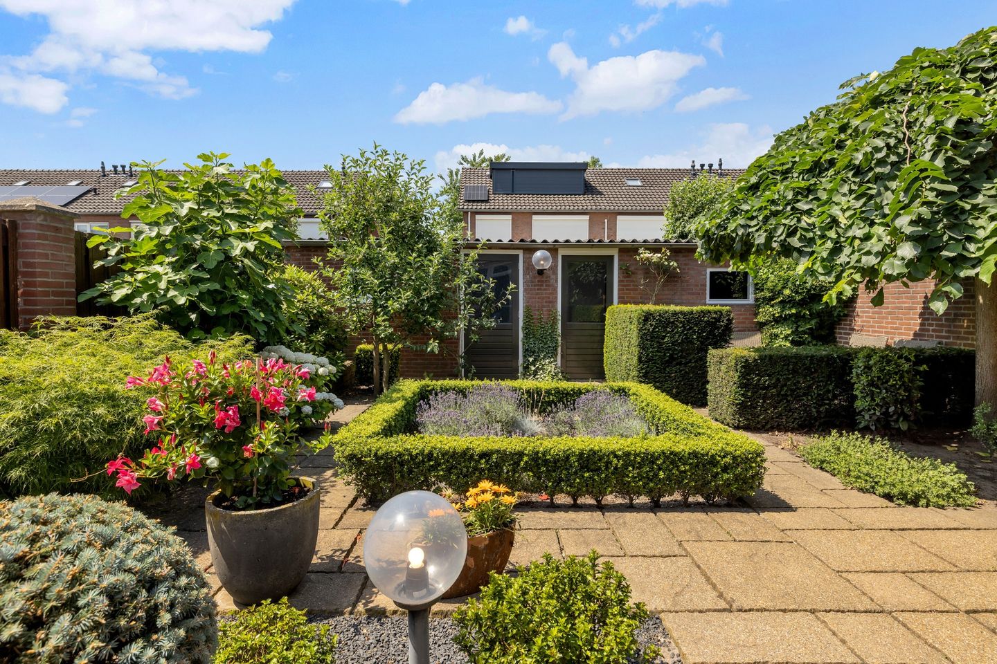 Photo 44 of Steurstraat 13