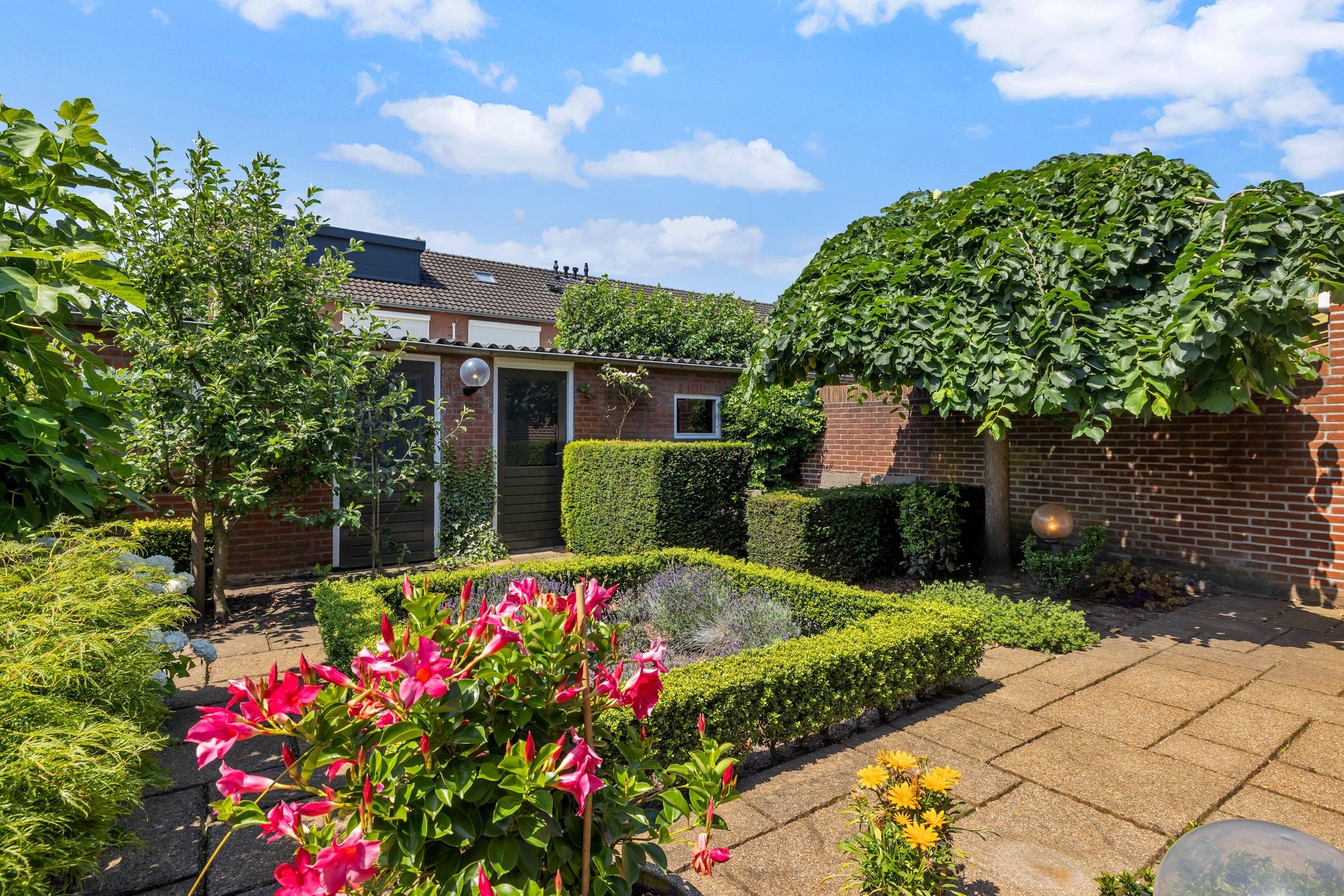 Photo 42 of Steurstraat 13