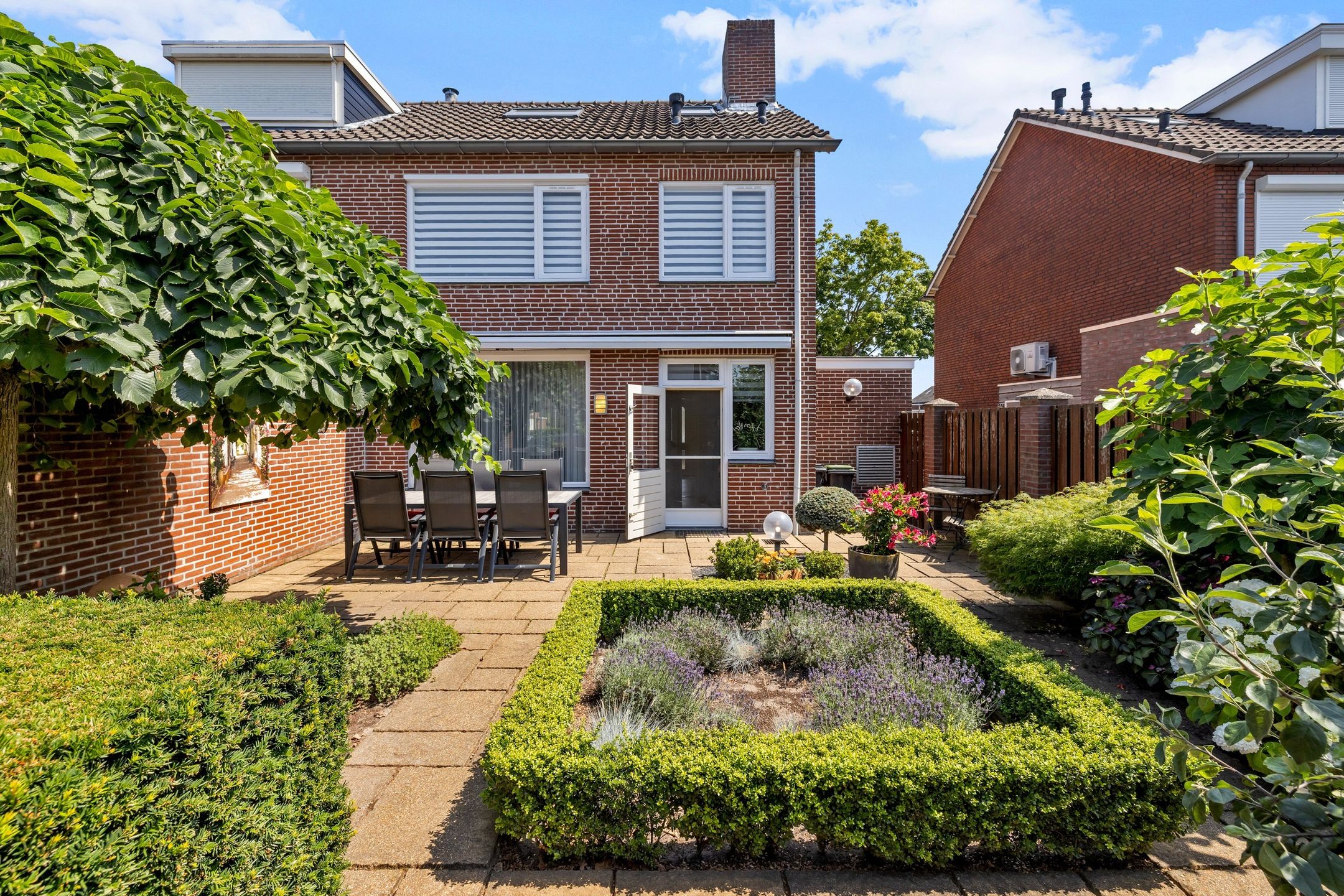 Photo 39 of Steurstraat 13