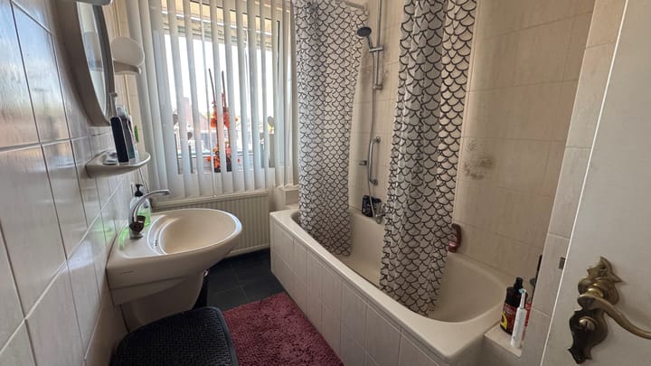 Photo 10 of Mgr. Feronstraat 70