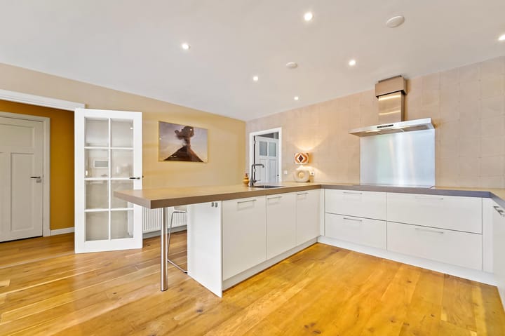 Photo 12 of Koningin Emmakade 183-A