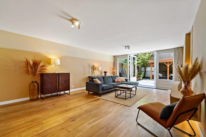 Photo 9 of Koningin Emmakade 183-A