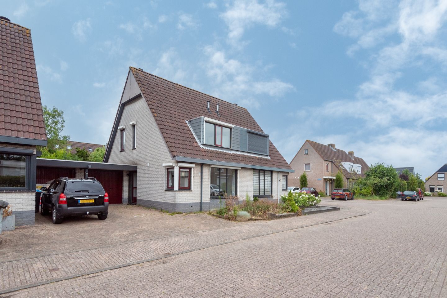 Photo 1 of Slagblok 4