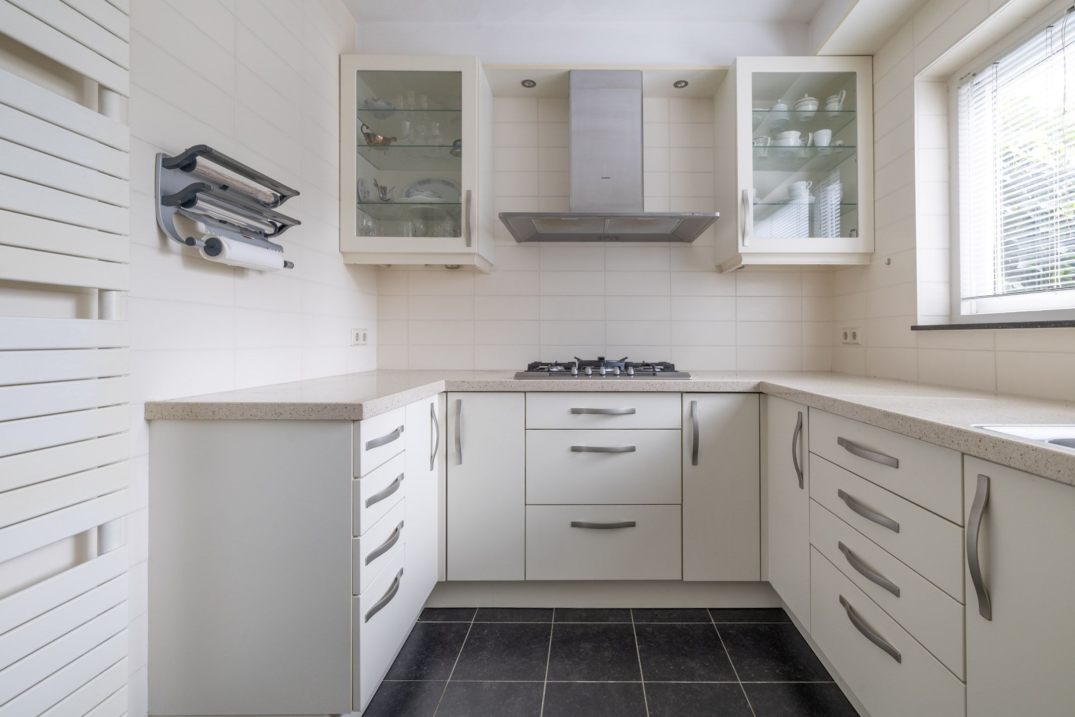 Foto 12 van Bernard van Beeklaan 6