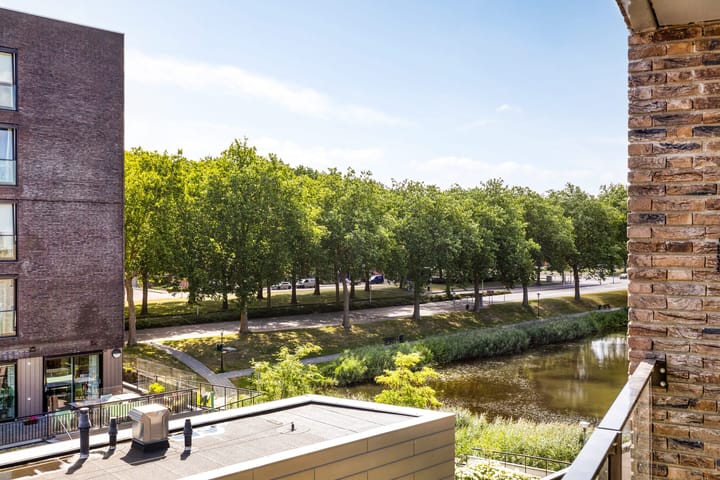 Foto 4 van Alberdingk Thijmstraat 115