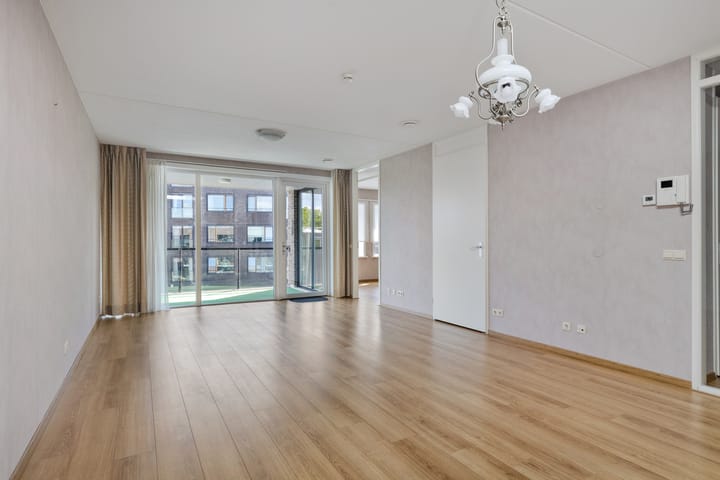 Foto 16 van Alberdingk Thijmstraat 115