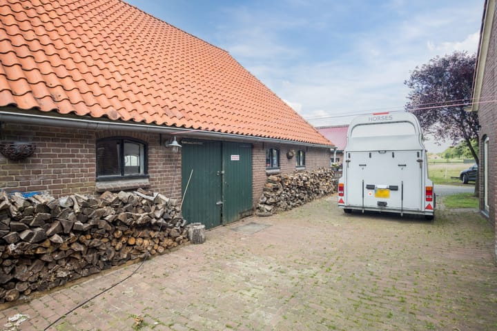 Photo 57 of Broekstraat 3