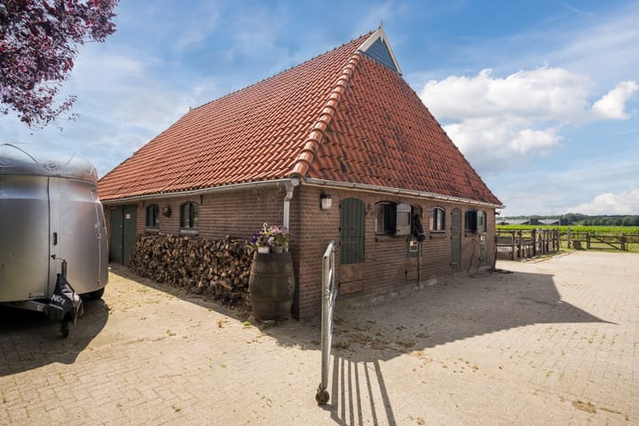 Photo 60 of Broekstraat 3