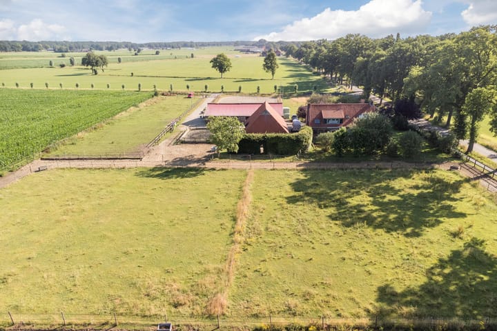 Photo 77 of Broekstraat 3