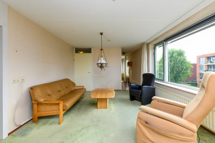 Photo 8 of Zuiderzeeweg 83