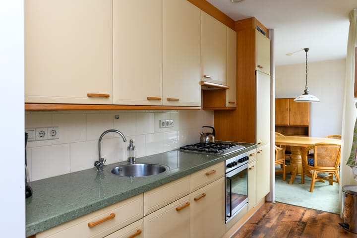 Photo 9 of Zuiderzeeweg 83