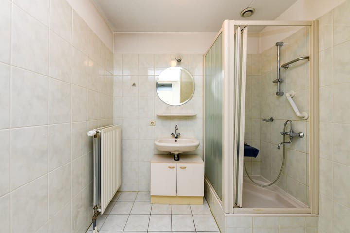 Photo 22 of Zuiderzeeweg 83