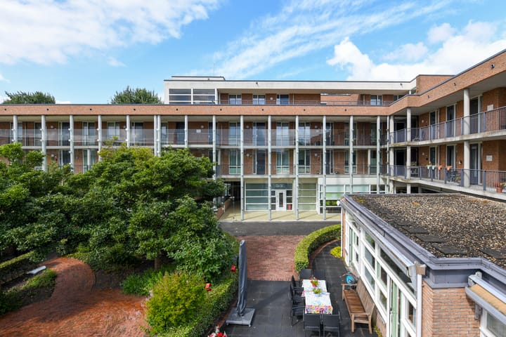 Photo 25 of Zuiderzeeweg 83