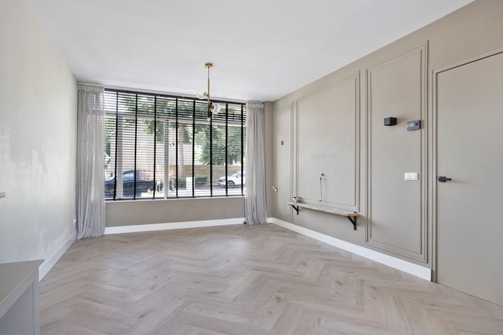 Foto 9 van Van Anrooijstraat 172