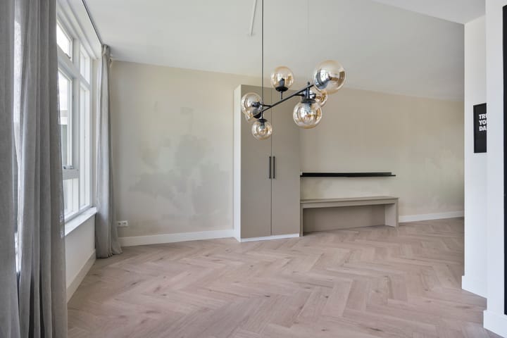 Foto 11 van Van Anrooijstraat 172