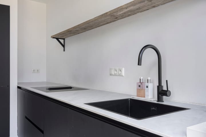 Foto 15 van Van Anrooijstraat 172