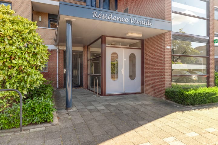 Foto 24 van Serenadelaan 81