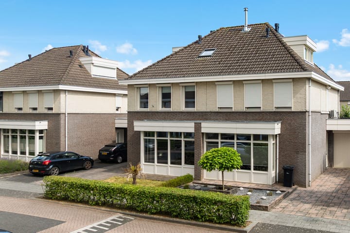 Foto 25 van Ploegbaas 15