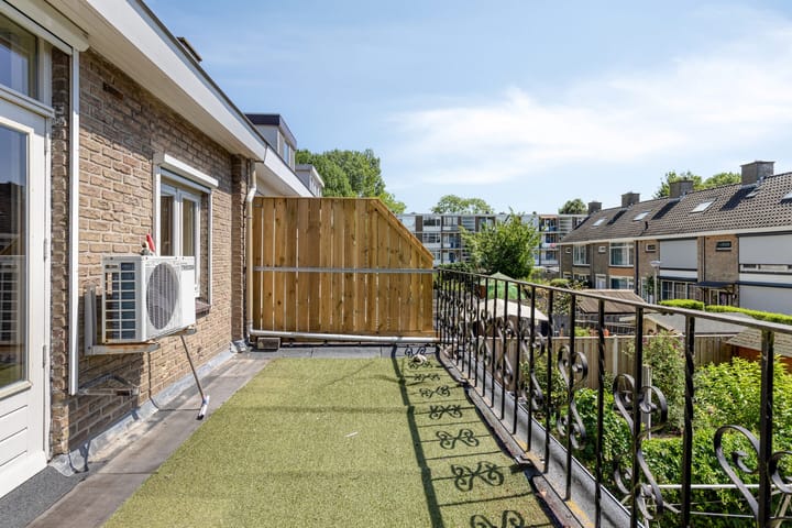 Foto 16 van Leliestraat 76