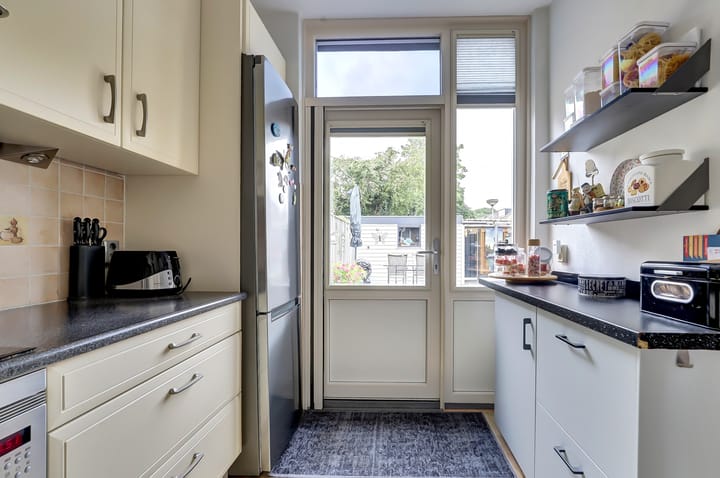 Foto 8 van Van Hogendorplaan 72