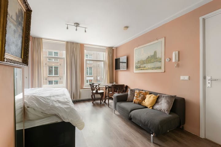 Photo 2 of Marnixstraat 233-1R