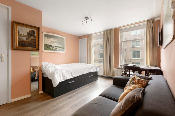 Photo 3 of Marnixstraat 233-1R