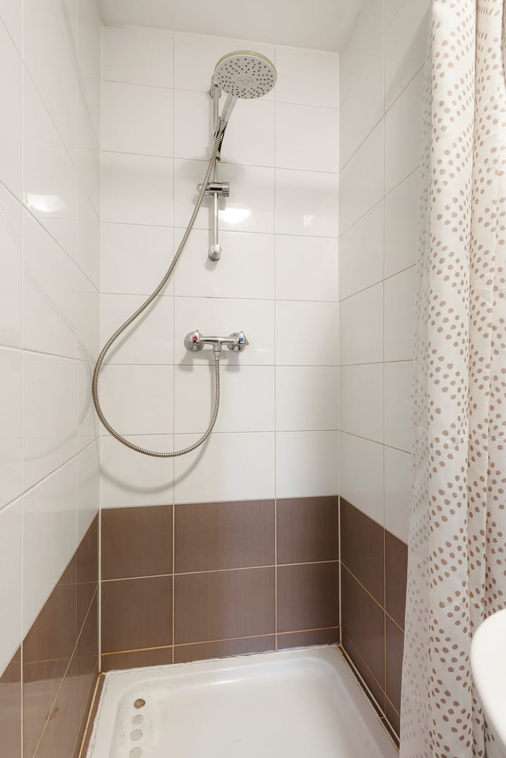 Photo 10 of Marnixstraat 233-1R