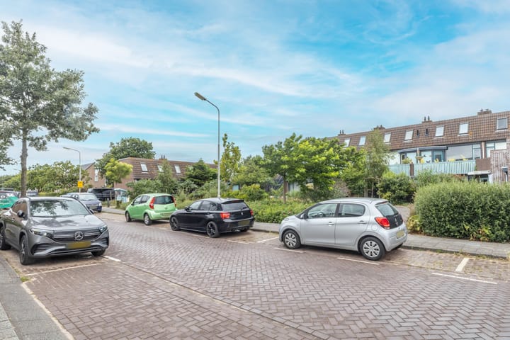 Foto 23 van Burgemeester Rothestraat 95