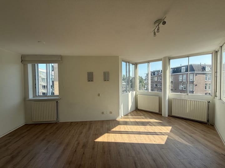 Photo 2 of Oranje-Vrijstaatkade 11-A