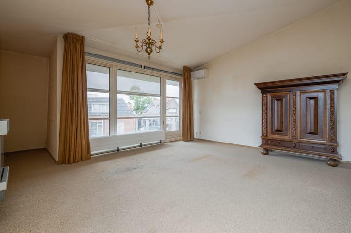 Foto 8 van Julianastraat 2-L