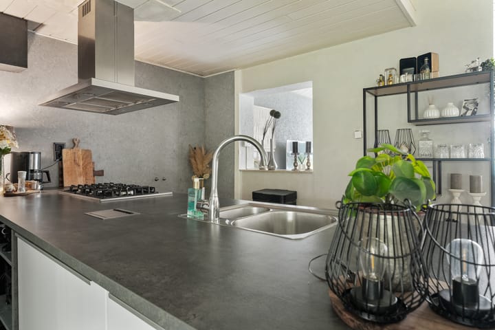 Foto 11 van Pinksterbloemstraat 14