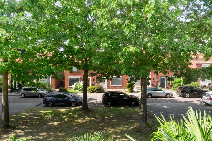 Foto 37 van Pinksterbloemstraat 14